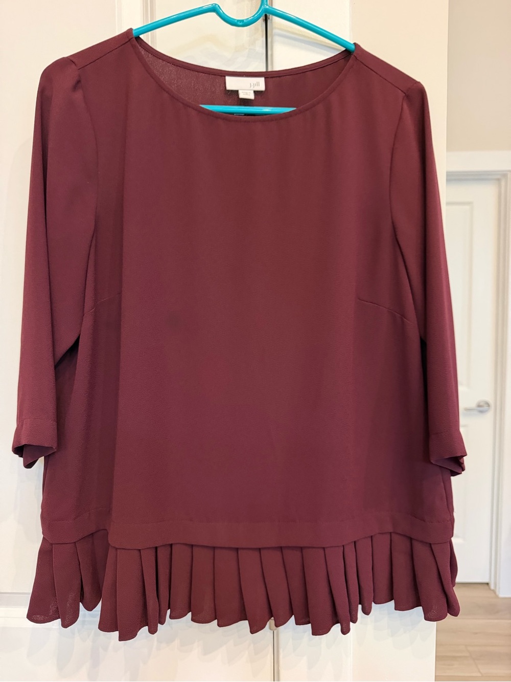 J.Jill Women’s M Petite Burgundy Pleated Ruffle Hem Blouse Tunic Top